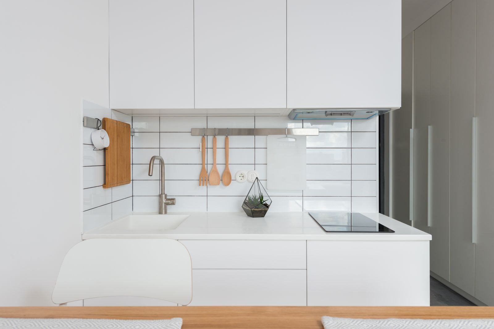 Backsplash and tile carried out by the studio